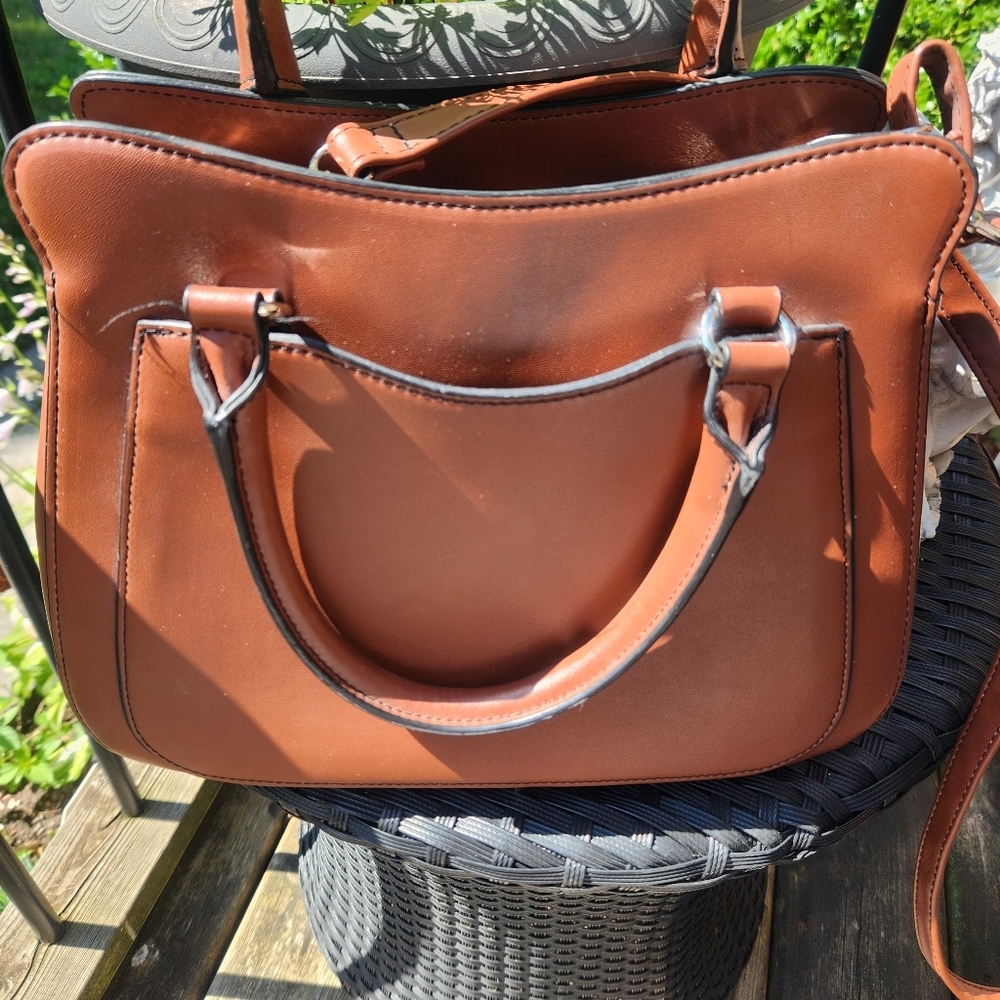 Women's London Fog  Handbag - Picture 6 of 13